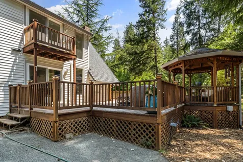 3806 Jumpoff Joe Creek Road Grants Pass OR 97526