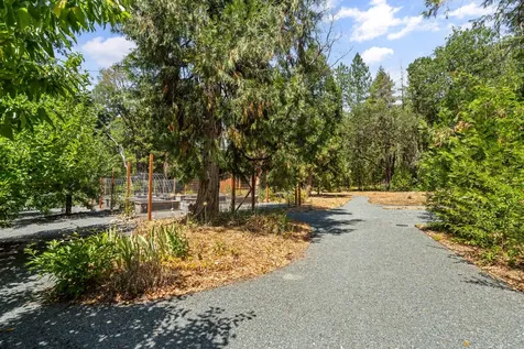 3806 Jumpoff Joe Creek Road Grants Pass OR 97526