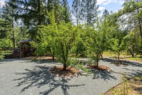 3806 Jumpoff Joe Creek Road Grants Pass OR 97526