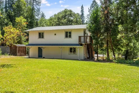 3806 Jumpoff Joe Creek Road Grants Pass OR 97526