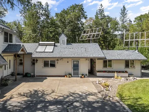 3806 Jumpoff Joe Creek Road Grants Pass OR 97526