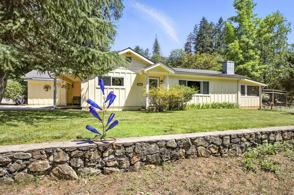 831 Savage Creek Road Grants Pass OR 97527