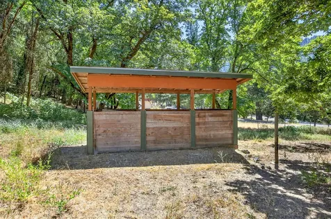 831 Savage Creek Road Grants Pass OR 97527