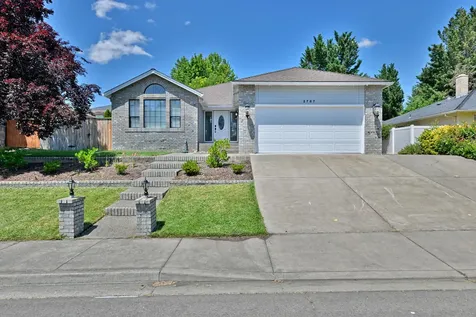 2767 Brookside Drive Medford OR 97504