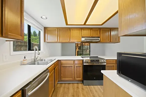 2767 Brookside Drive Medford OR 97504