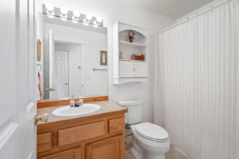 537 NE Marigold Street Madras OR 97741