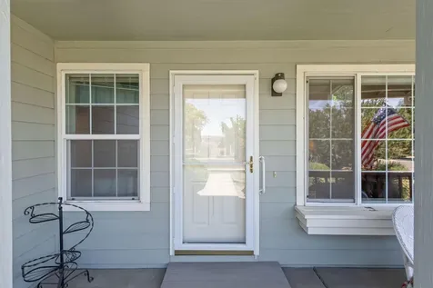 537 NE Marigold Street Madras OR 97741