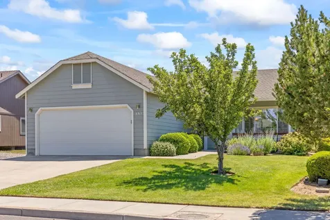 537 NE Marigold Street Madras OR 97741