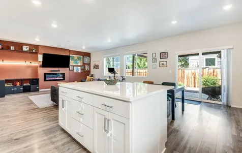 61617 SE Lorenzo Drive Bend OR 97702