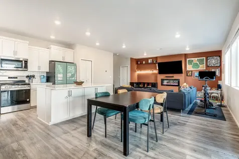 61617 SE Lorenzo Drive Bend OR 97702