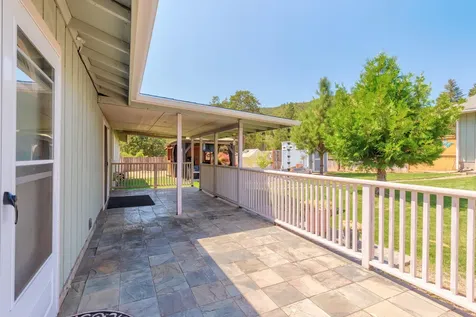 114 Tracy Drive Grants Pass OR 97527