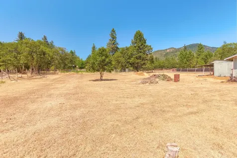 114 Tracy Drive Grants Pass OR 97527