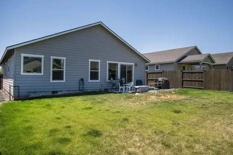 2395 SW Newberry Loop Redmond OR 97756