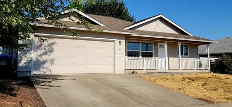 29 Devonwood Court Eagle Point OR 97524