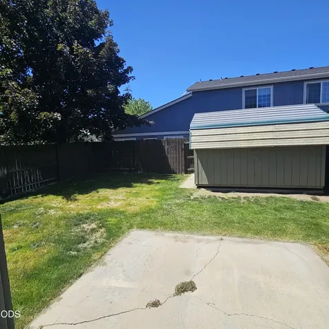 569 NE Negus Loop Redmond OR 97756