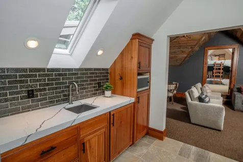 18780 Macalpine Loop Bend OR 97702