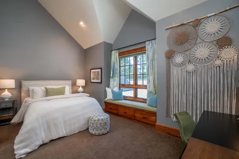 18780 Macalpine Loop Bend OR 97702