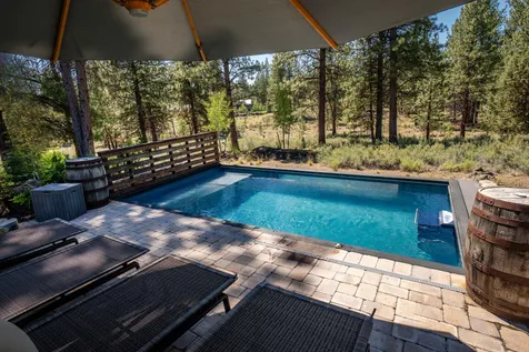 18780 Macalpine Loop Bend OR 97702