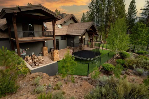 18780 Macalpine Loop Bend OR 97702