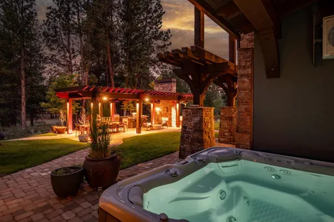 18780 Macalpine Loop Bend OR 97702