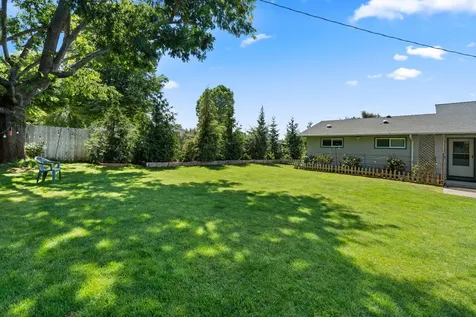 4810 Fern Valley Road Medford OR 97504