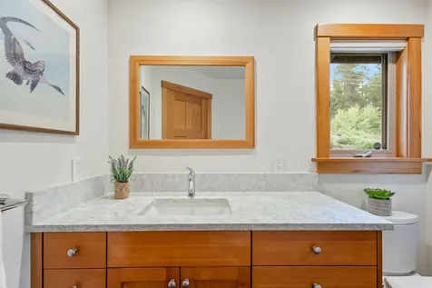 17373 S Century Drive Bend OR 97707
