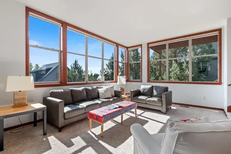 222 Presidio Park Lane Redmond OR 97756