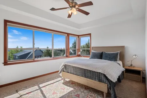222 Presidio Park Lane Redmond OR 97756
