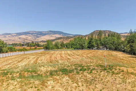 357 Reiten Drive Ashland OR 97520