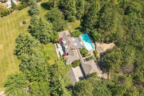 357 Reiten Drive Ashland OR 97520