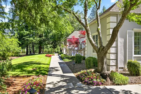 357 Reiten Drive Ashland OR 97520
