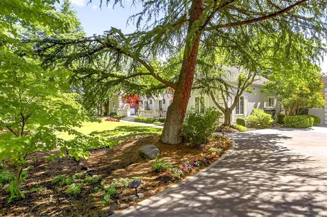 357 Reiten Drive Ashland OR 97520
