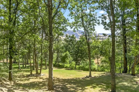 357 Reiten Drive Ashland OR 97520