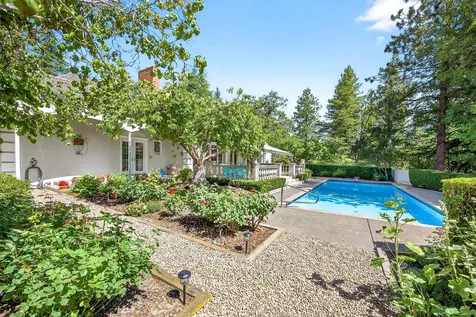 357 Reiten Drive Ashland OR 97520