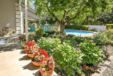 357 Reiten Drive Ashland OR 97520