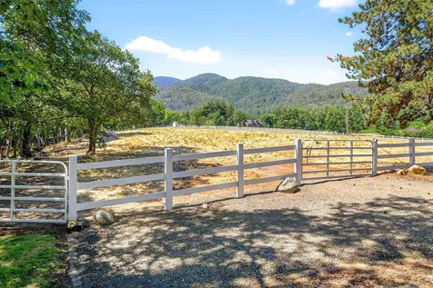 357 Reiten Drive Ashland OR 97520