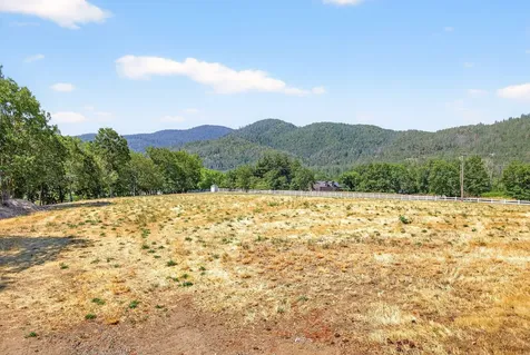 357 Reiten Drive Ashland OR 97520
