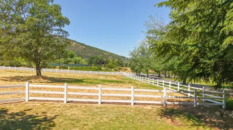 357 Reiten Drive Ashland OR 97520