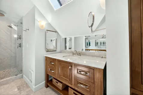 357 Reiten Drive Ashland OR 97520