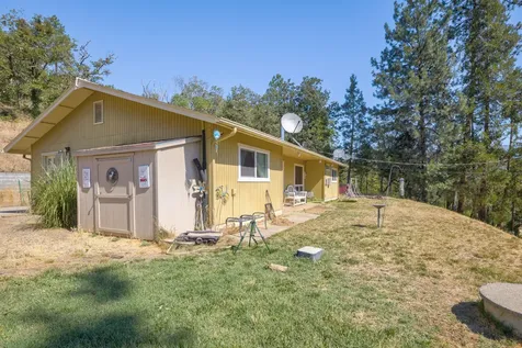 12748 Water Gap Road Williams OR 97544