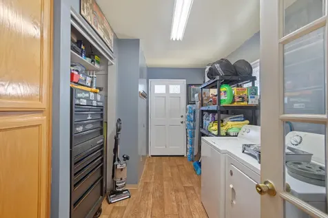 12748 Water Gap Road Williams OR 97544