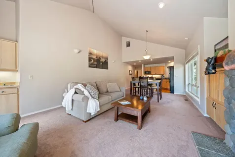 3035 NW Golf View Drive Bend OR 97703