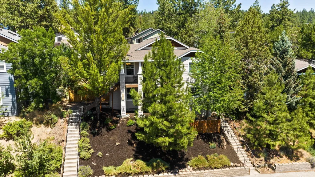 2474 NW Monterey Pines Drive Bend OR 97703