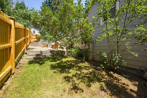 2474 NW Monterey Pines Drive Bend OR 97703