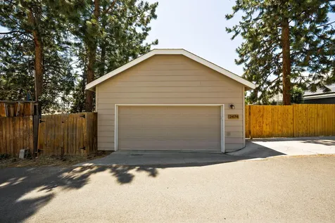 2474 NW Monterey Pines Drive Bend OR 97703