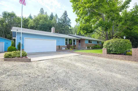 364 Genverna Glen Grants Pass OR 97527