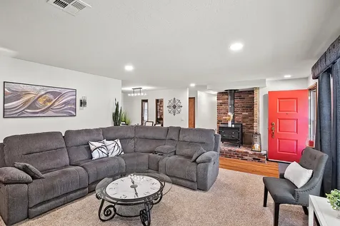 364 Genverna Glen Grants Pass OR 97527