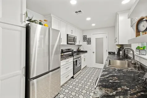 364 Genverna Glen Grants Pass OR 97527
