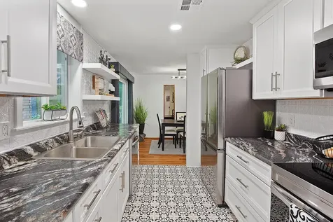 364 Genverna Glen Grants Pass OR 97527