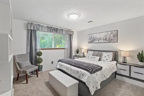 364 Genverna Glen Grants Pass OR 97527